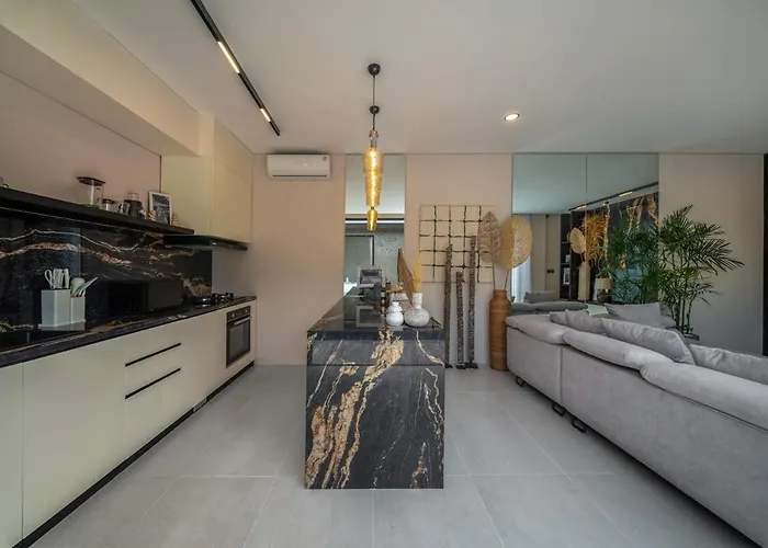 Emerald Hill 1a Luxury 2br In Villa