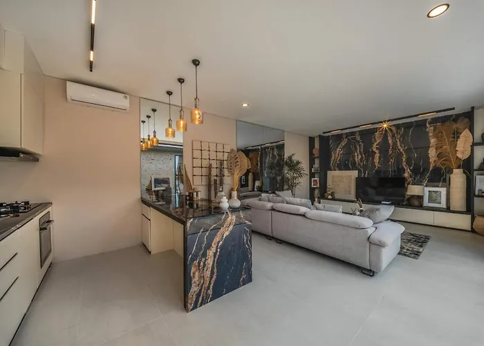 Emerald Hill 1a Luxury 2br In Villa