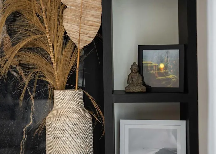 Villa Emerald Hill 1a Luxury 2br In