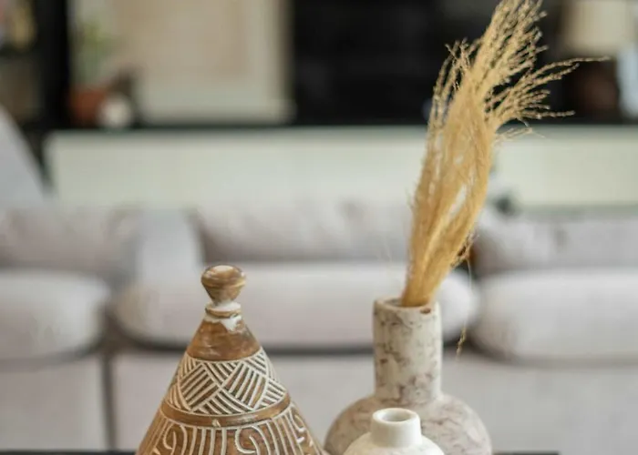 Emerald Hill 1a Luxury 2br In
